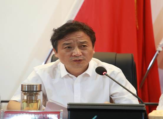 说明: E:\办公资料\照片与视频\beat365中国官网工作图片\2020年\8月\27日——beat365中国官网新学期干部大会\精选图片\AB3A0157.JPG